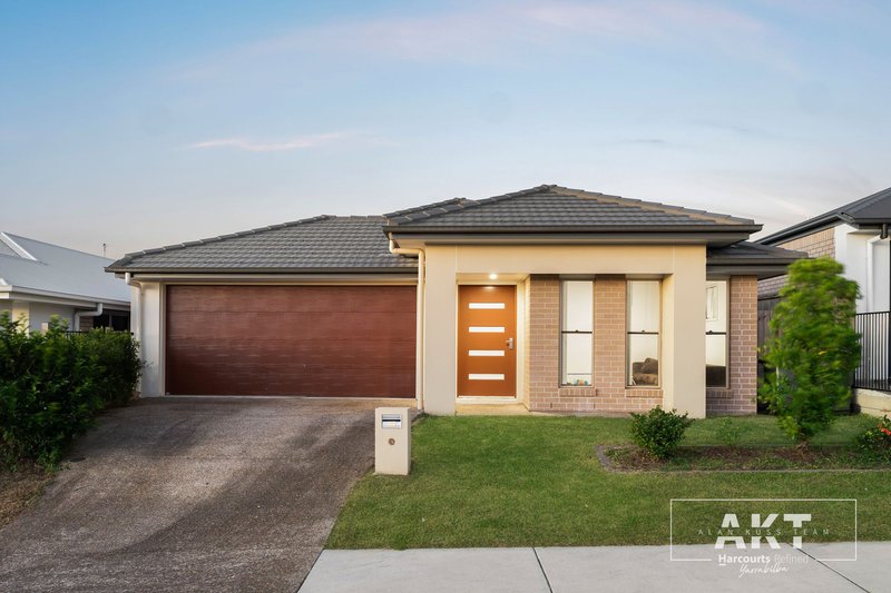Photo - 15 Griffith Street, Yarrabilba QLD 4207 - Image 4