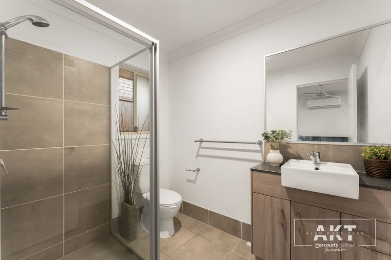 Photo - 15 Griffith Street, Yarrabilba QLD 4207 - Image 10