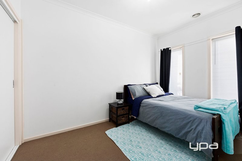 Photo - 15 Guest Avenue, Albanvale VIC 3021 - Image 8