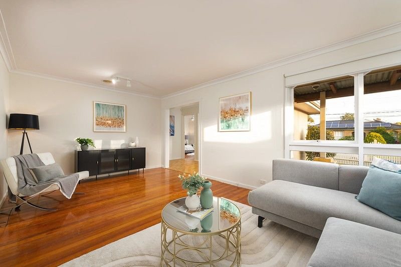 Photo - 15 Gyra Court, Bundoora VIC 3083 - Image 2