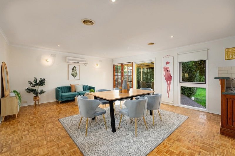 Photo - 15 Gyra Court, Bundoora VIC 3083 - Image 4
