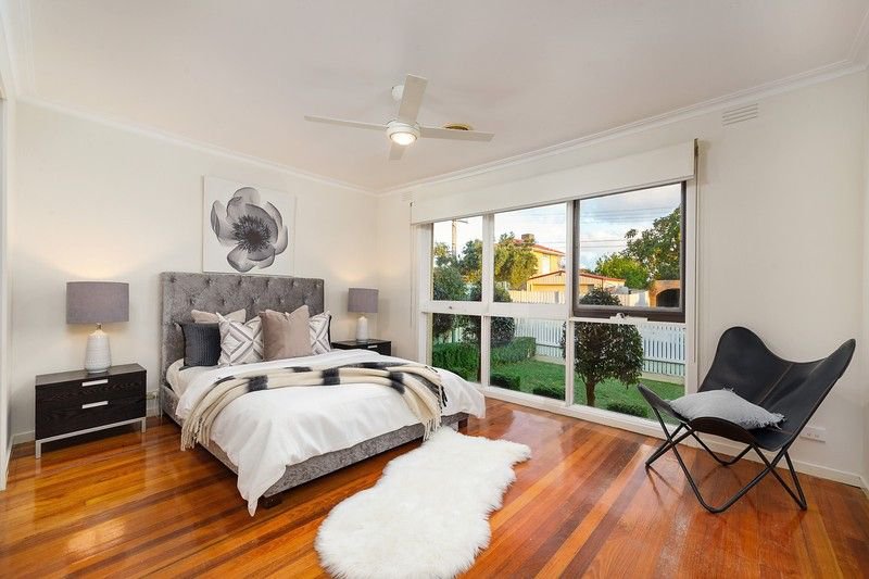 Photo - 15 Gyra Court, Bundoora VIC 3083 - Image 6