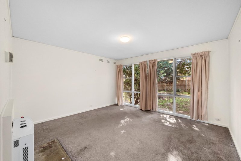 Photo - 15 Haddon Street, Hackett ACT 2602 - Image 3