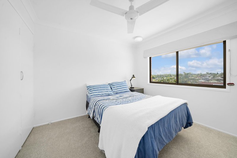 Photo - 15 Hagman Street, Stafford Heights QLD 4053 - Image 12