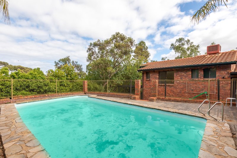 Photo - 15 Hakwer Avenue, Belair SA 5052 - Image 11