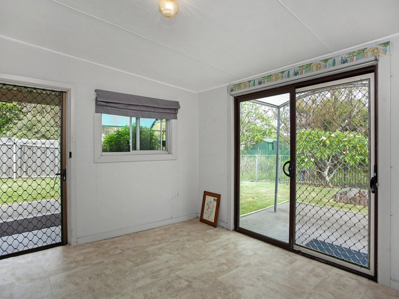 Photo - 15 Hall Street, Old Bar NSW 2430 - Image 14