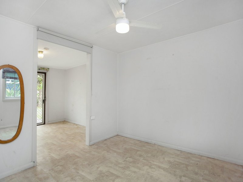 Photo - 15 Hall Street, Old Bar NSW 2430 - Image 15