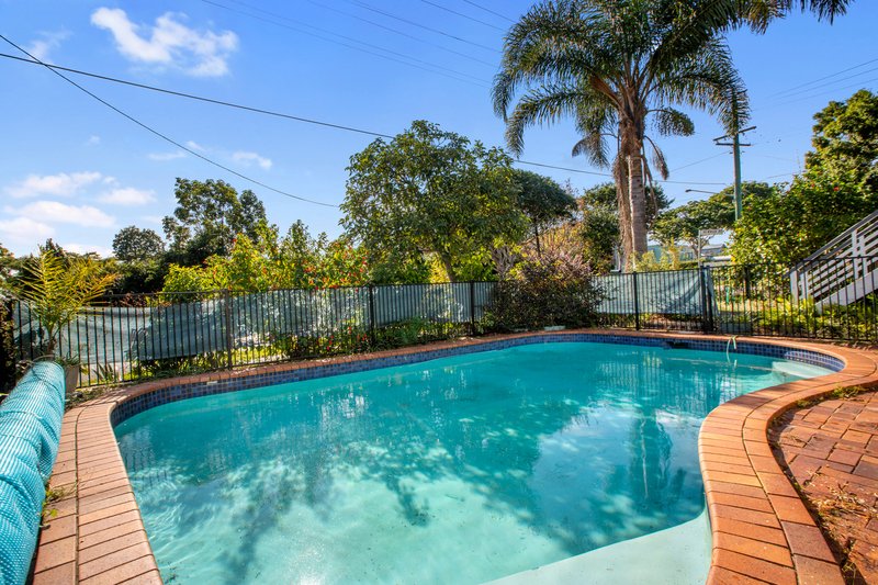 Photo - 15 Hamilton Road, Moorooka QLD 4105 - Image 4