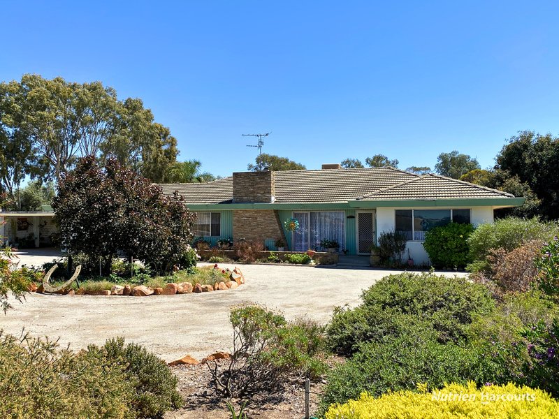 15 Hammond Street, Kellerberrin WA 6410