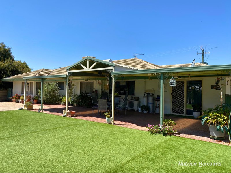 Photo - 15 Hammond Street, Kellerberrin WA 6410 - Image 19