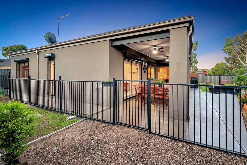 Photo - 15 Hampton Street, Craigieburn VIC 3064 - Image 19