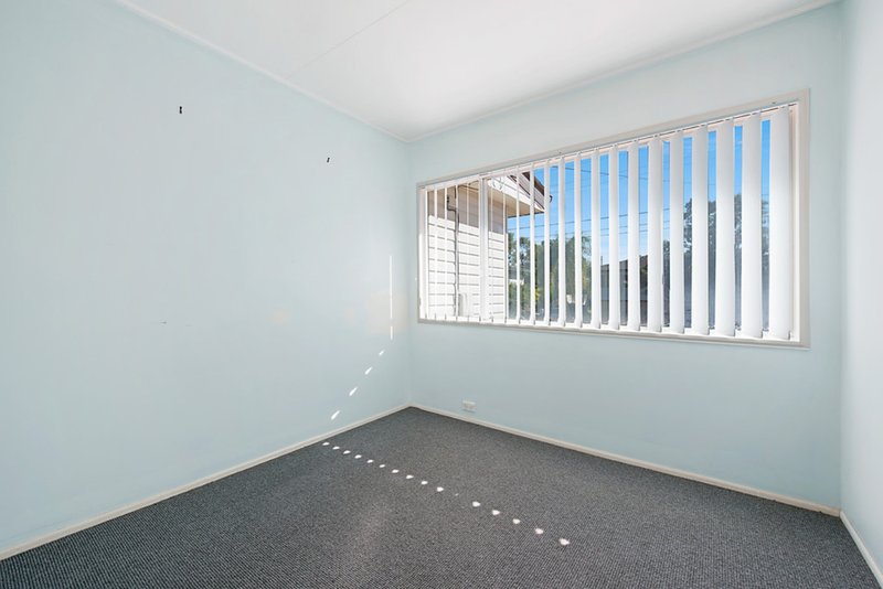 Photo - 15 Handon Street, Mansfield QLD 4122 - Image 7