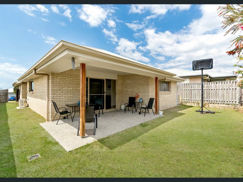 Photo - 15 Hanlin Way, Pimpama QLD 4209 - Image 3