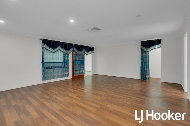 Photo - 15 Hannan Place, Huntingdale WA 6110 - Image 7