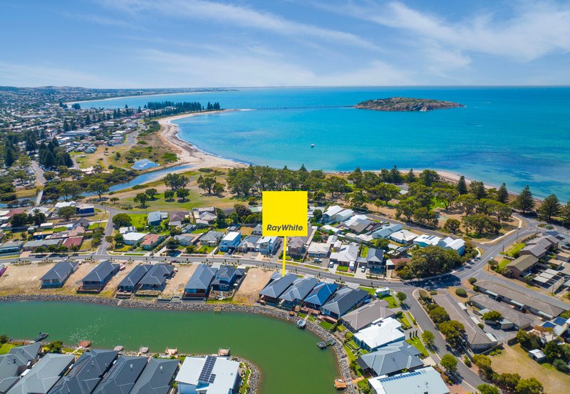 Photo - 15 Harbour View Terrace, Victor Harbor SA 5211 - Image 31