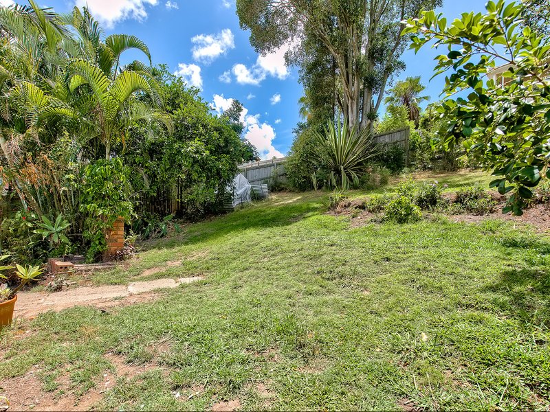 Photo - 15 Harold Street, Stafford QLD 4053 - Image 10