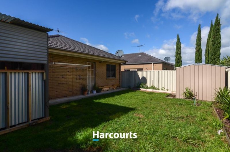 Photo - 15 Hartland Circuit, Pakenham VIC 3810 - Image 13