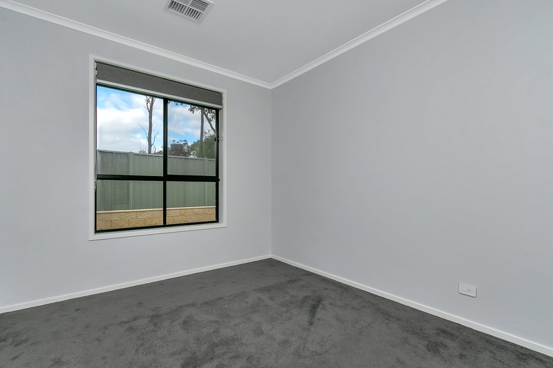 Photo - 15 Harvey Crescent, Evanston South SA 5116 - Image 12