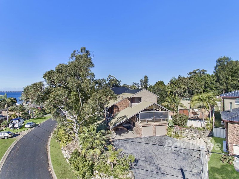 Photo - 15 Haslemere Crescent, Buttaba NSW 2283 - Image 6