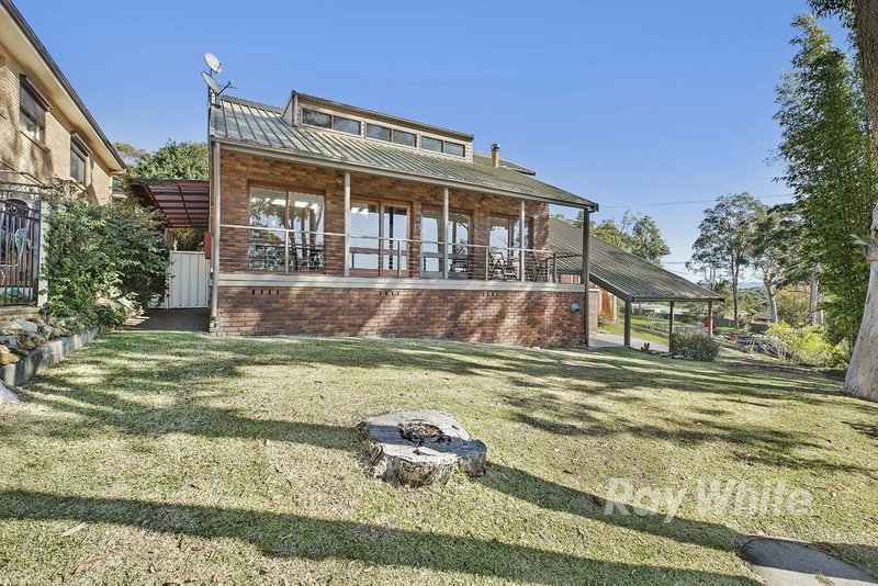 Photo - 15 Haslemere Crescent, Buttaba NSW 2283 - Image 11