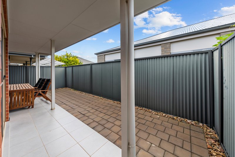 Photo - 15 Hawick Avenue, Blakeview SA 5114 - Image 14