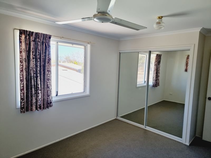 Photo - 15 Hay Court, South Gladstone QLD 4680 - Image 7