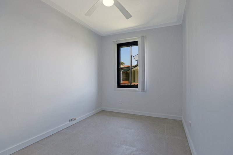 Photo - 15 Hayes Avenue, South Wentworthville NSW 2145 - Image 6