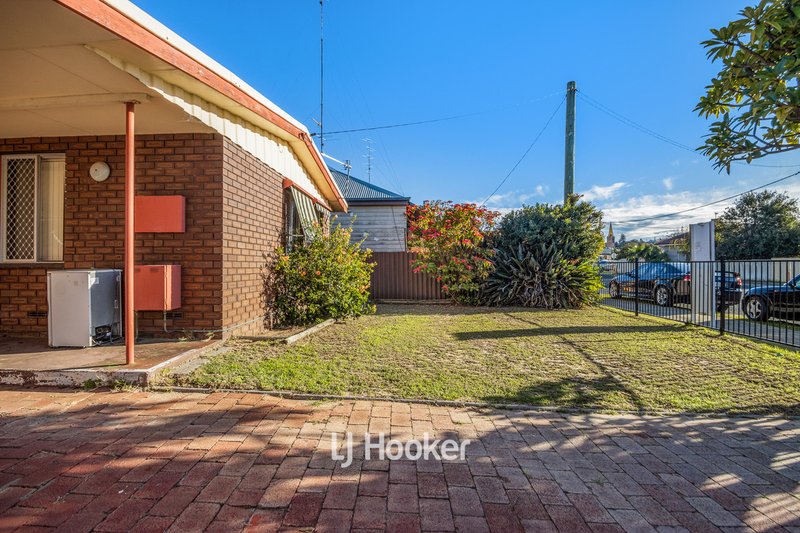 Photo - 15 Hayes Street, Bunbury WA 6230 - Image 3