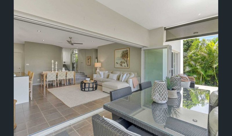 Photo - 15 Headland Road, Sapphire Beach NSW 2450 - Image 7