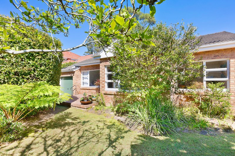 Photo - 15 Heathcliff Crescent, Balgowlah Heights NSW 2093 - Image 6