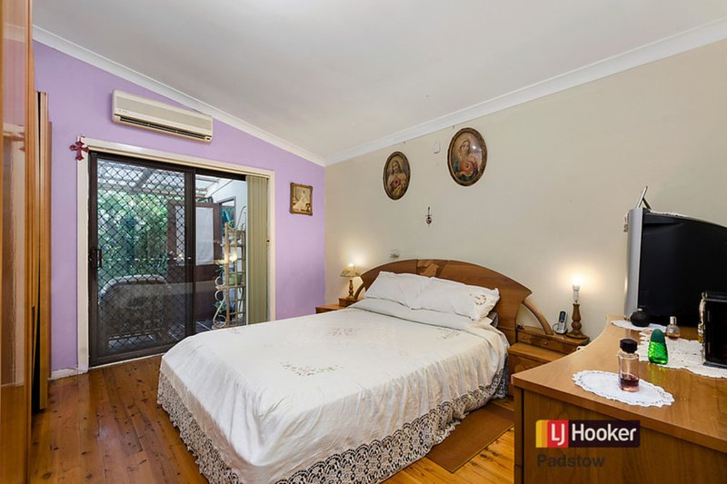 Photo - 15 Helga Avenue, Padstow NSW 2211 - Image 4