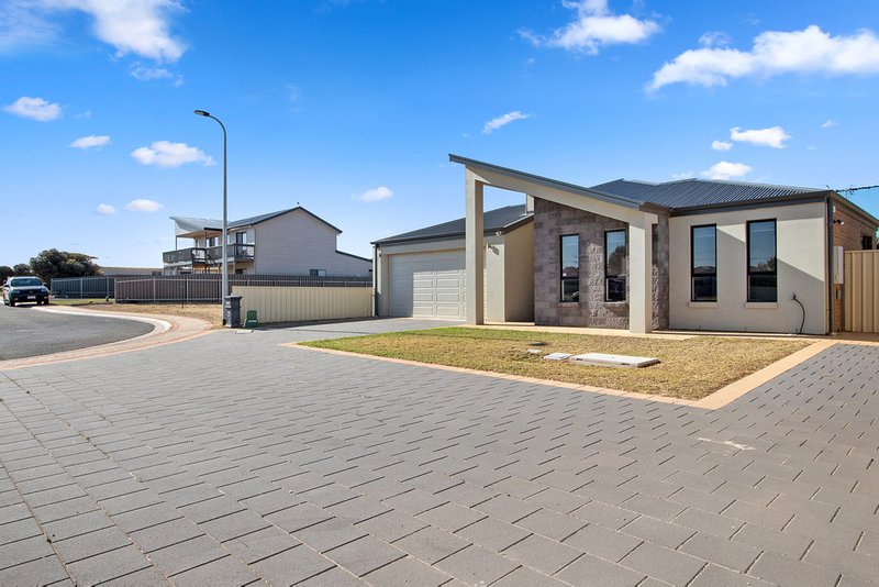 Photo - 15 Henderson Court, Ardrossan SA 5571 - Image 3