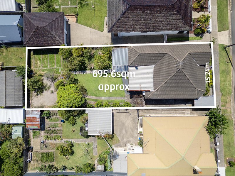 Photo - 15 Henderson Road, Bexley NSW 2207 - Image 2