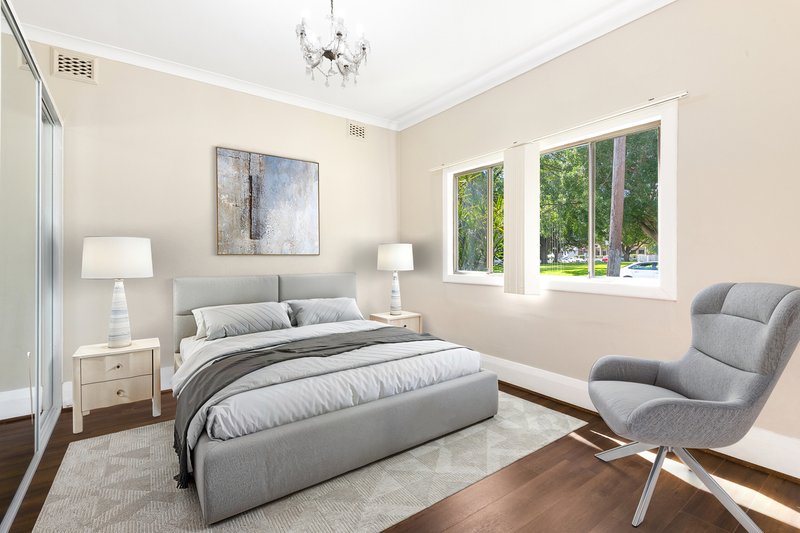 Photo - 15 Henderson Road, Bexley NSW 2207 - Image 6