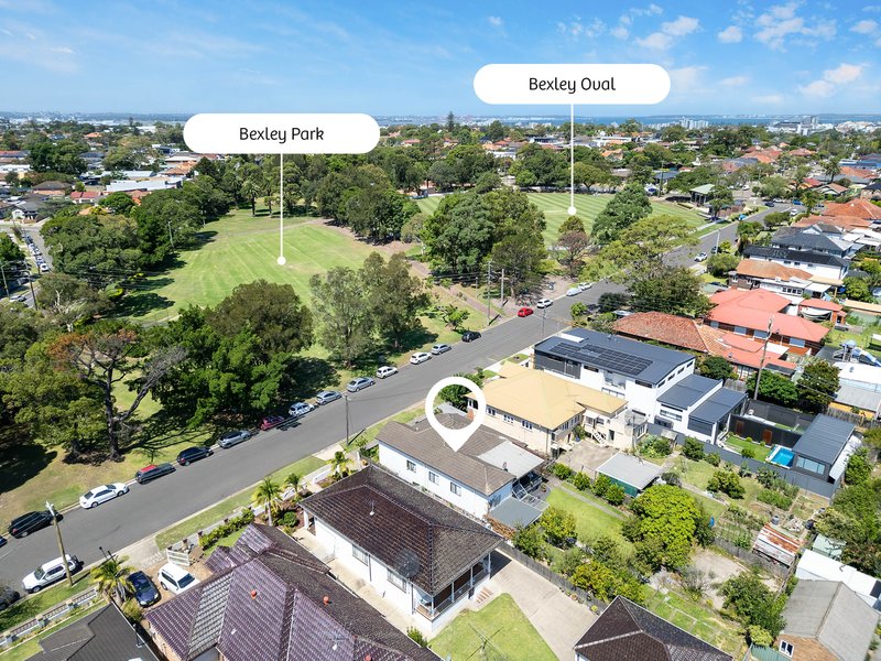 Photo - 15 Henderson Road, Bexley NSW 2207 - Image 9