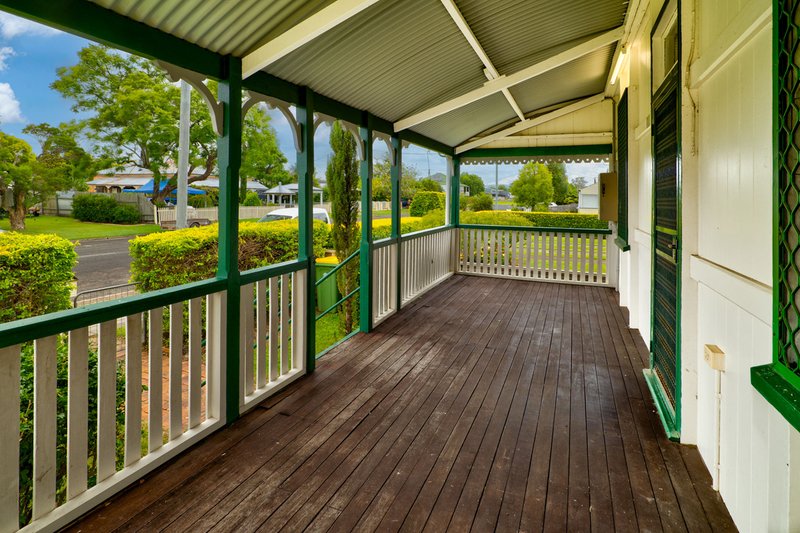 Photo - 15 Herbert Street, Laidley QLD 4341 - Image 9