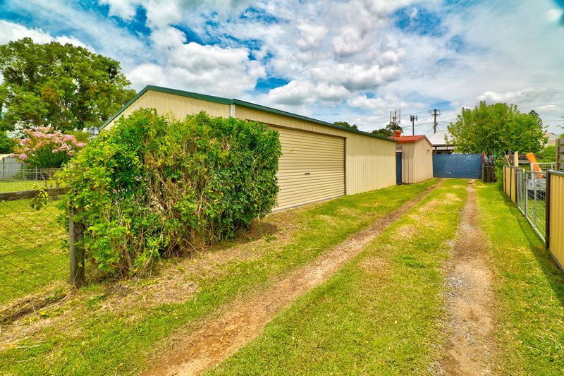 Photo - 15 Herbert Street, Laidley QLD 4341 - Image 11