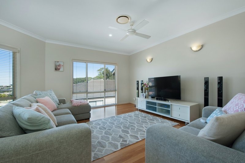 Photo - 15 Heron Place, Belmont NSW 2280 - Image 2