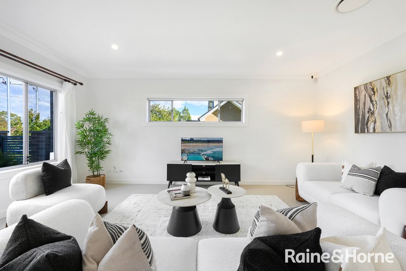 Photo - 1/5 Hibble Street, West Ryde NSW 2114 - Image 2