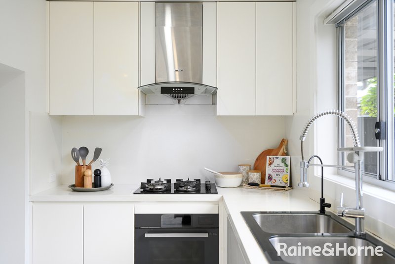 Photo - 1/5 Hibble Street, West Ryde NSW 2114 - Image 10