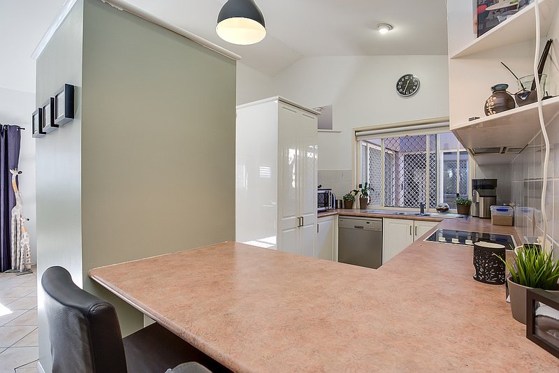 Photo - 15 Highgate Lane, Robina QLD 4226 - Image 3