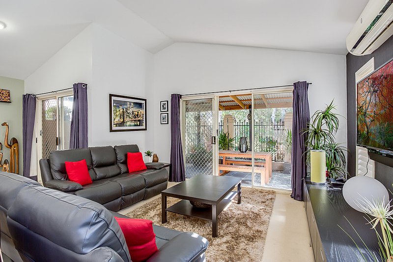 Photo - 15 Highgate Lane, Robina QLD 4226 - Image 4