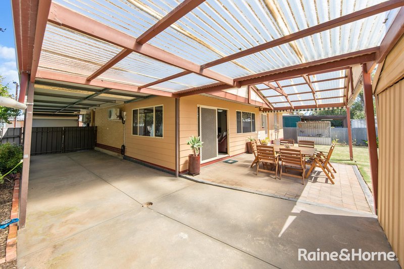 Photo - 15 Highwray Drive, Morphett Vale SA 5162 - Image 9