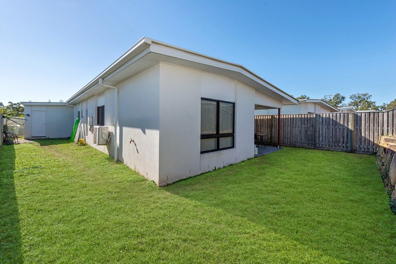 Photo - 15 Hill Drive, Pimpama QLD 4209 - Image 12