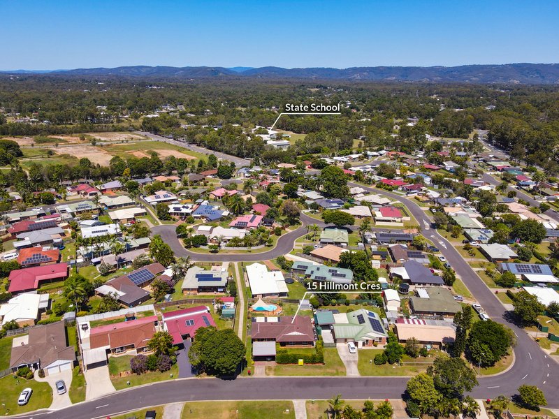 Photo - 15 Hillmont Crescent, Morayfield QLD 4506 - Image 14