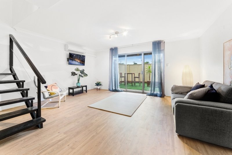 Photo - 1/5 Hills Street, Gosford NSW 2250 - Image 5