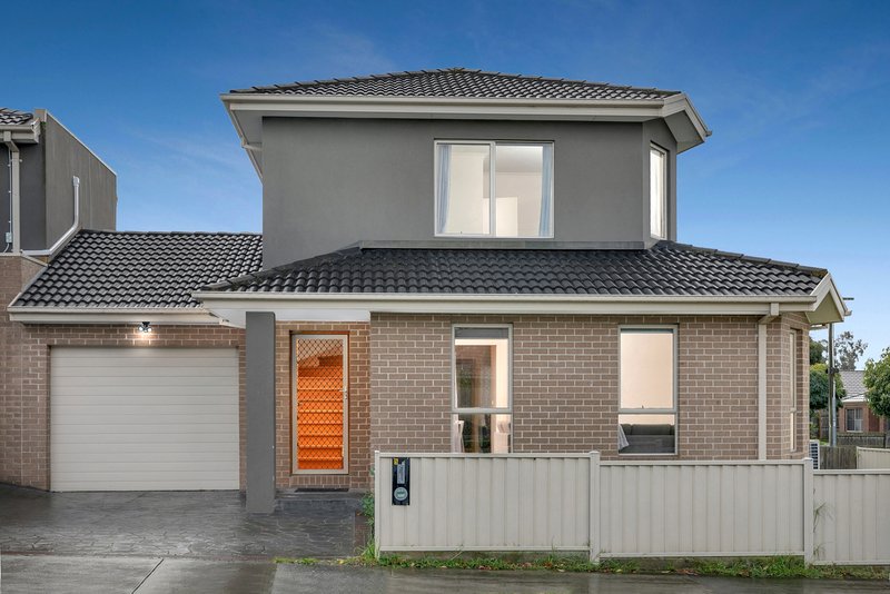 1/5 Hilton Street, Craigieburn VIC 3064