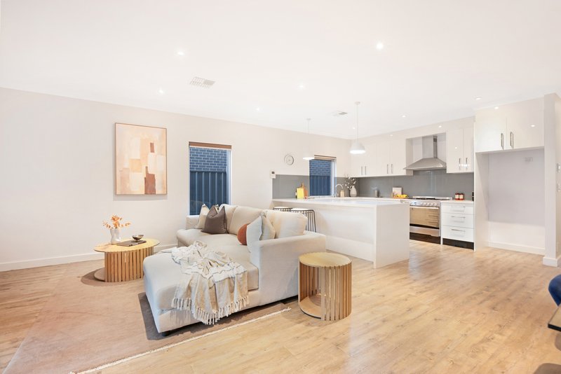 Photo - 15 Hobart Road, Henley Beach South SA 5022 - Image 2