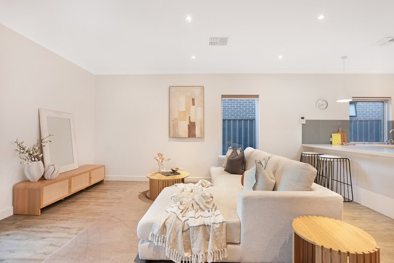 Photo - 15 Hobart Road, Henley Beach South SA 5022 - Image 3
