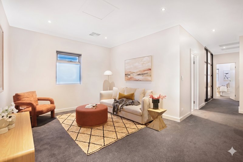 Photo - 15 Hobart Road, Henley Beach South SA 5022 - Image 12